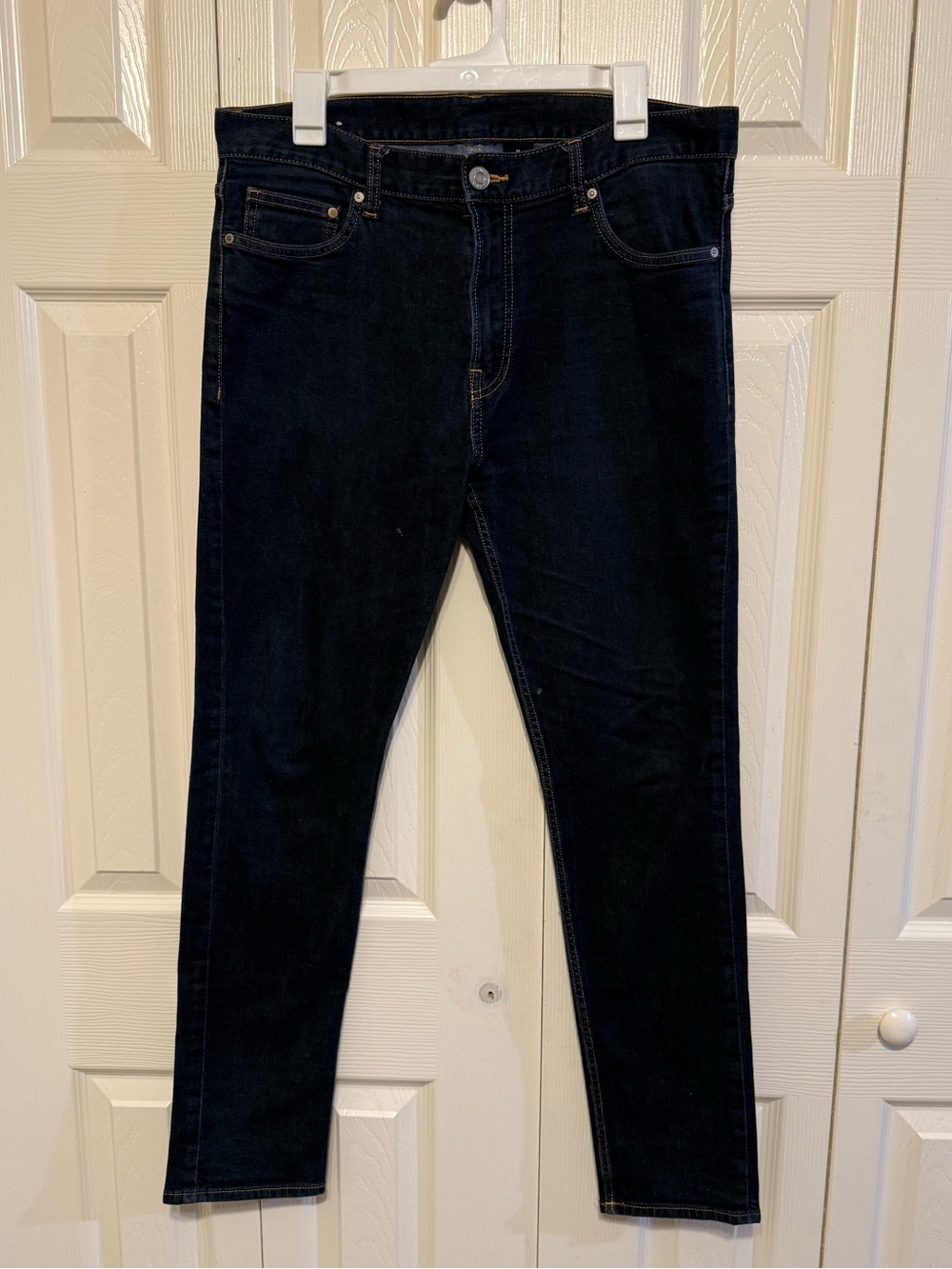 H&M Men's Denim Jean Pants Relaxed Leg Size 33